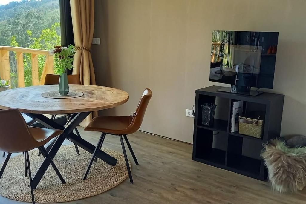 קאבקסיירס דה באסטו Cabin Quinta Pomar Do Pontido מראה חיצוני תמונה